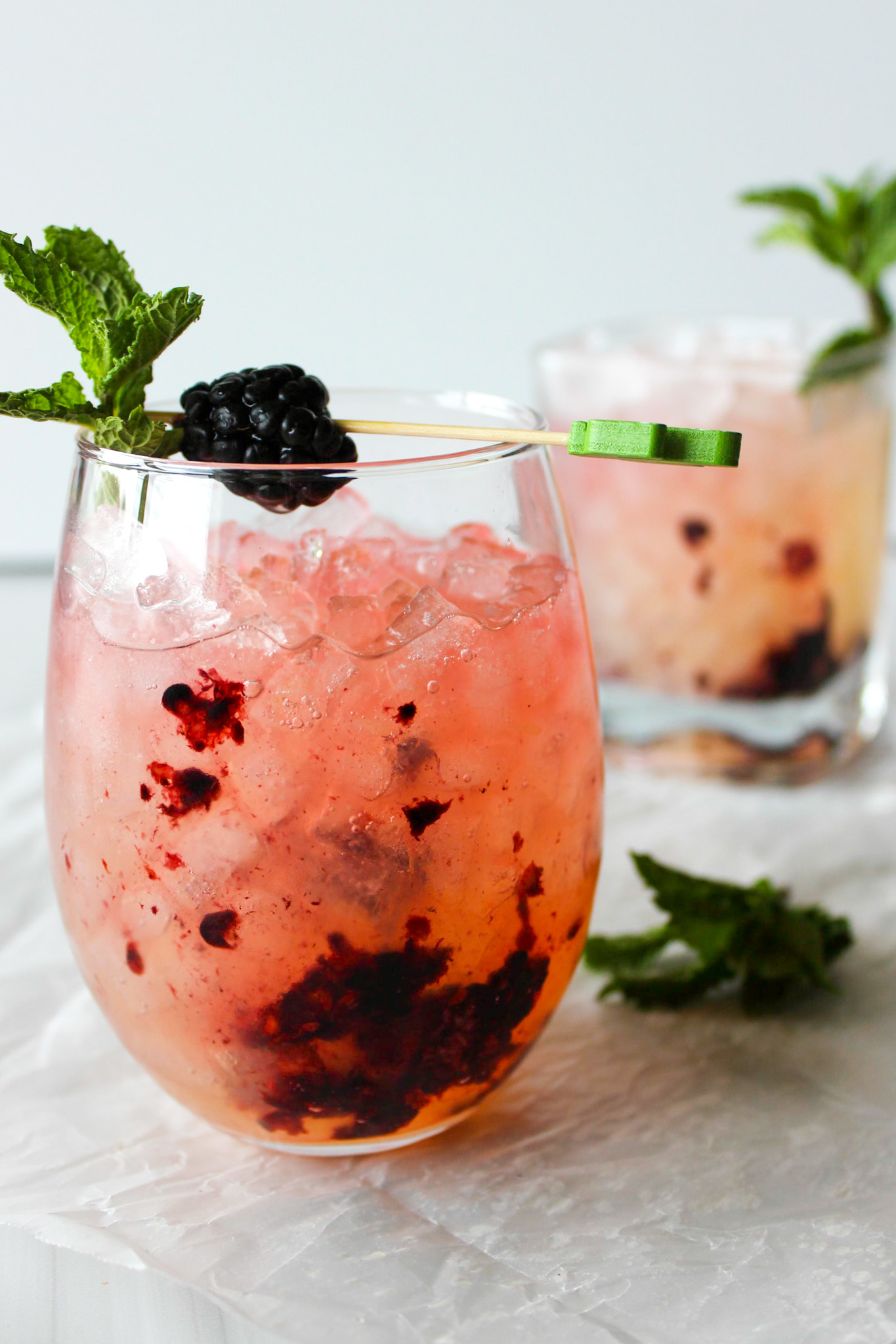 Blackberry Mint Margarita For The Perfect Bite